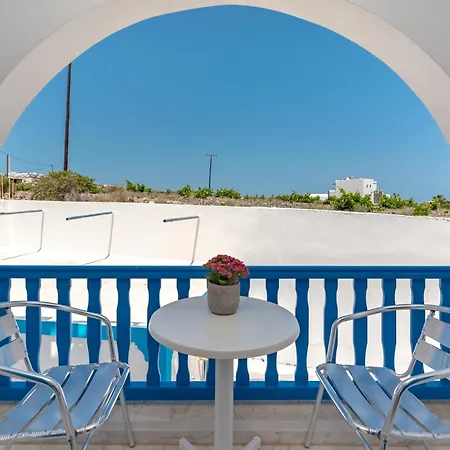 Margarita Karterados (Santorini)