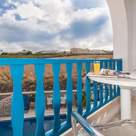 Margarita 2* Karterados (Santorini)
